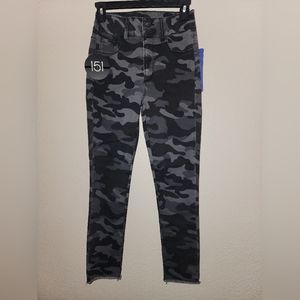 NWT 151 Black Camo Pants Women's Junior's 3